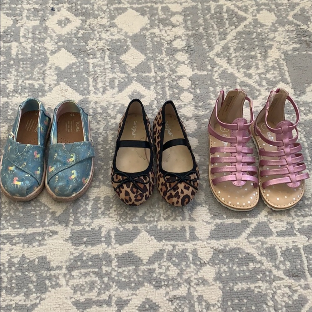 Toddler girls shoes-all 3 pairs included!
